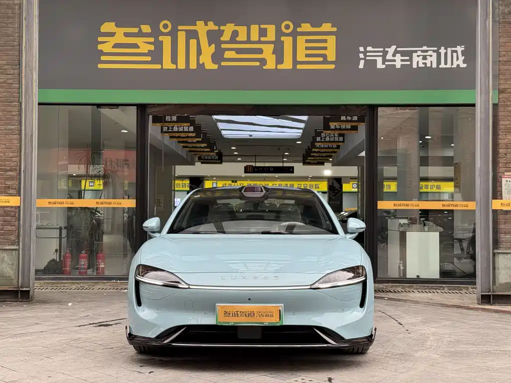 Luxeed Zhijie S7 2025