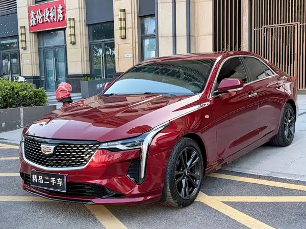 Cadillac CT4 2022