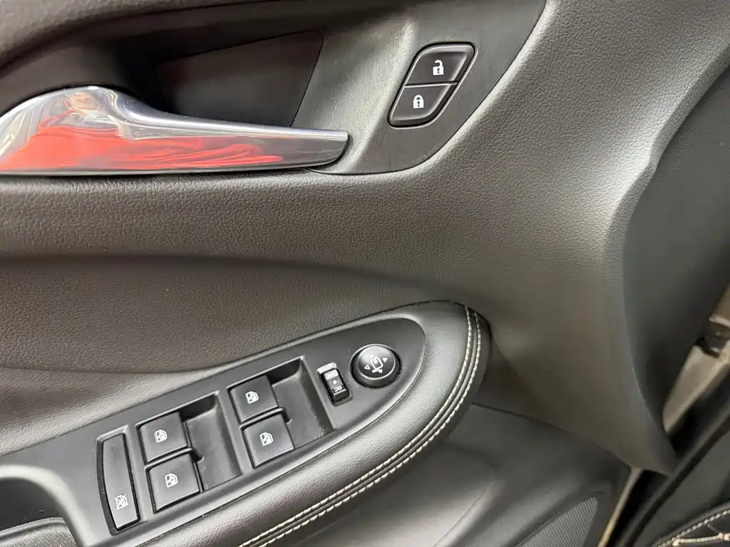 Buick Envision Plus 2017 — фото 17