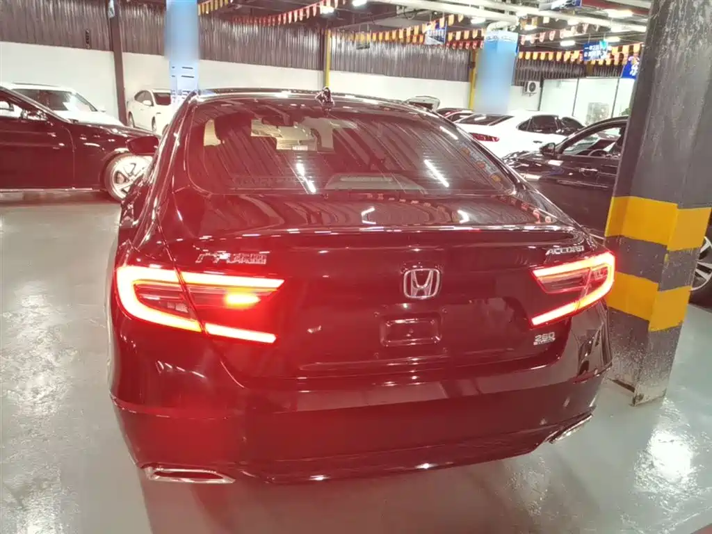 Honda Accord 2023 — фото 6