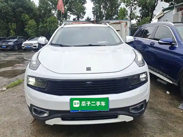 Lynk & Co 01 2020