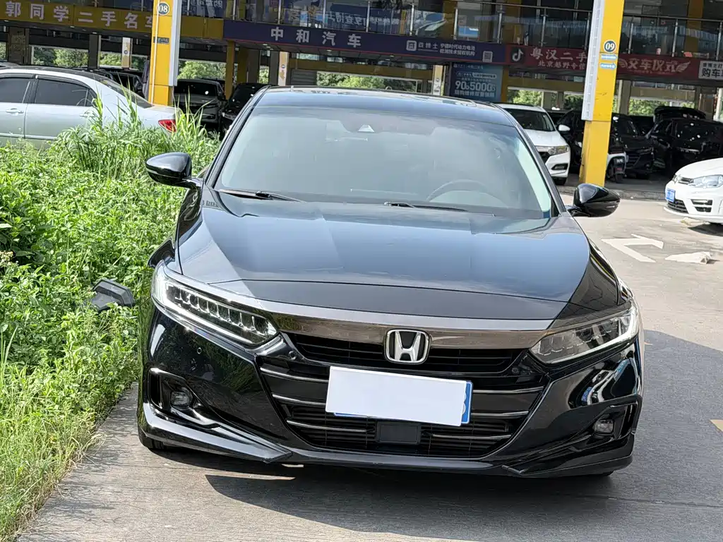 Honda Accord 2022 — фото 2
