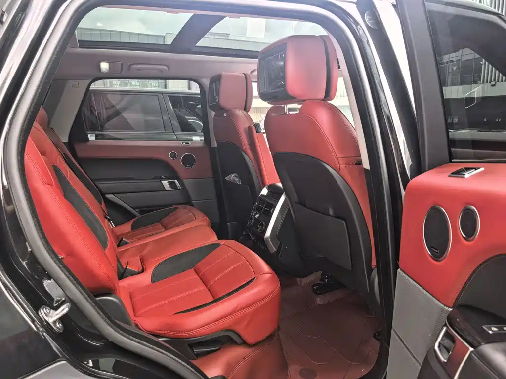 Land Rover Sport 2022 — фото 14