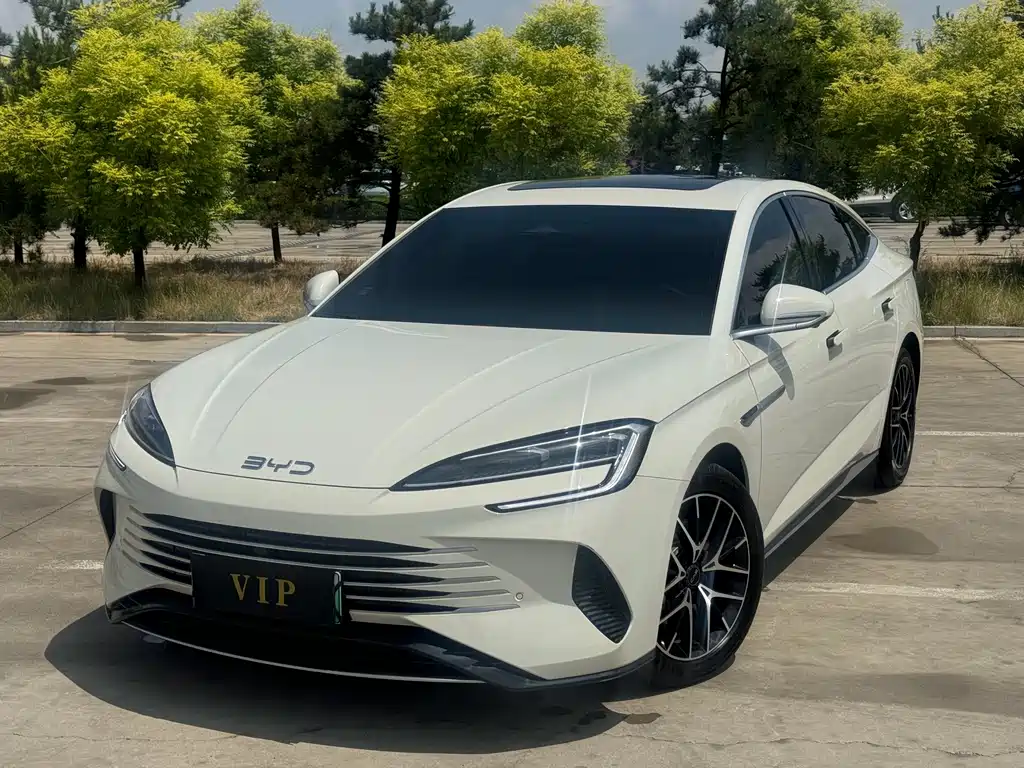 BYD Seal 2024 — фото 1