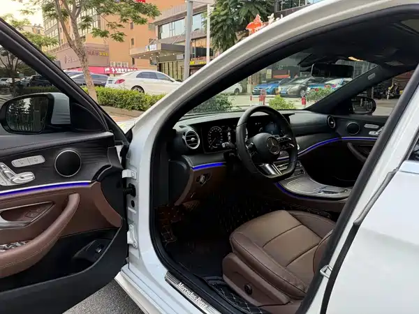 Mercedes-Benz E-Class 2022