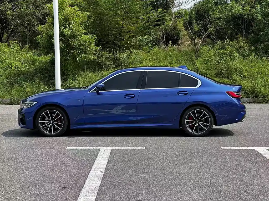 BMW 3 Series 2021