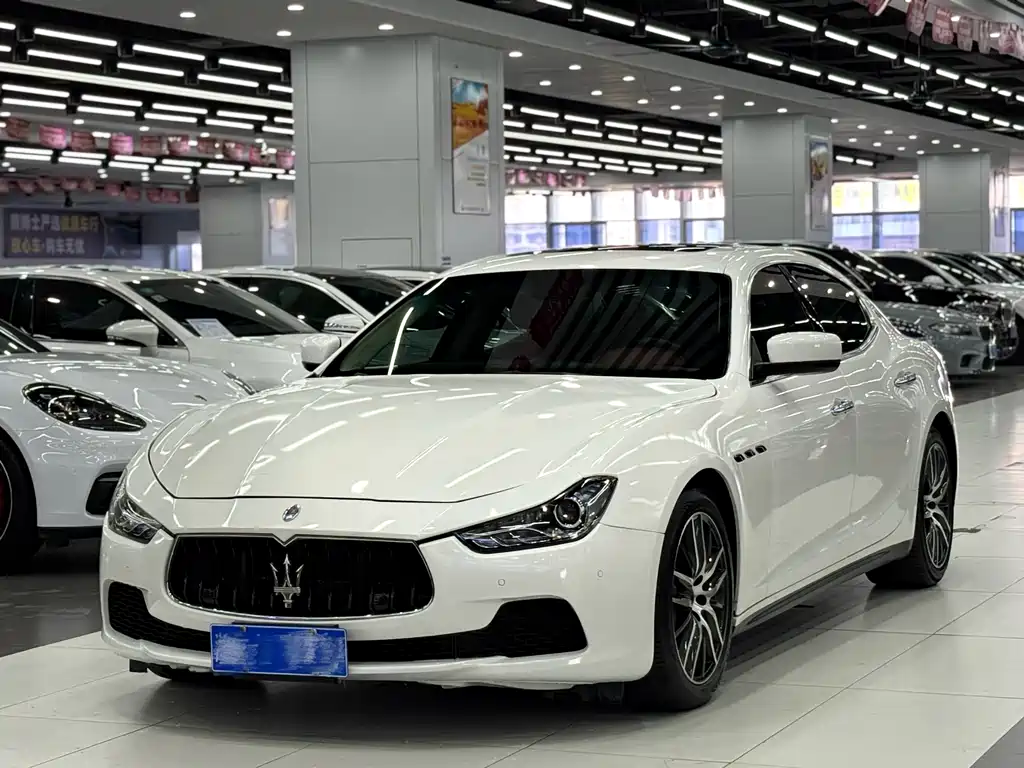 Maserati Ghibli 2015 — фото 1