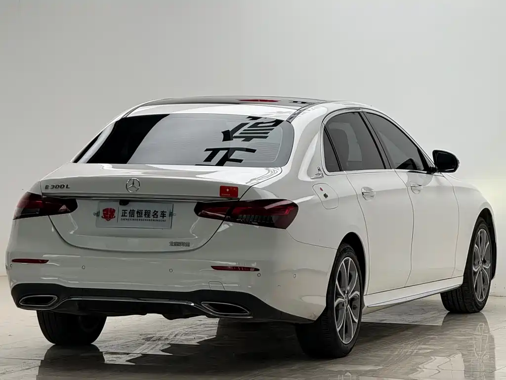 Mercedes-Benz E-Class 2020 — фото 27