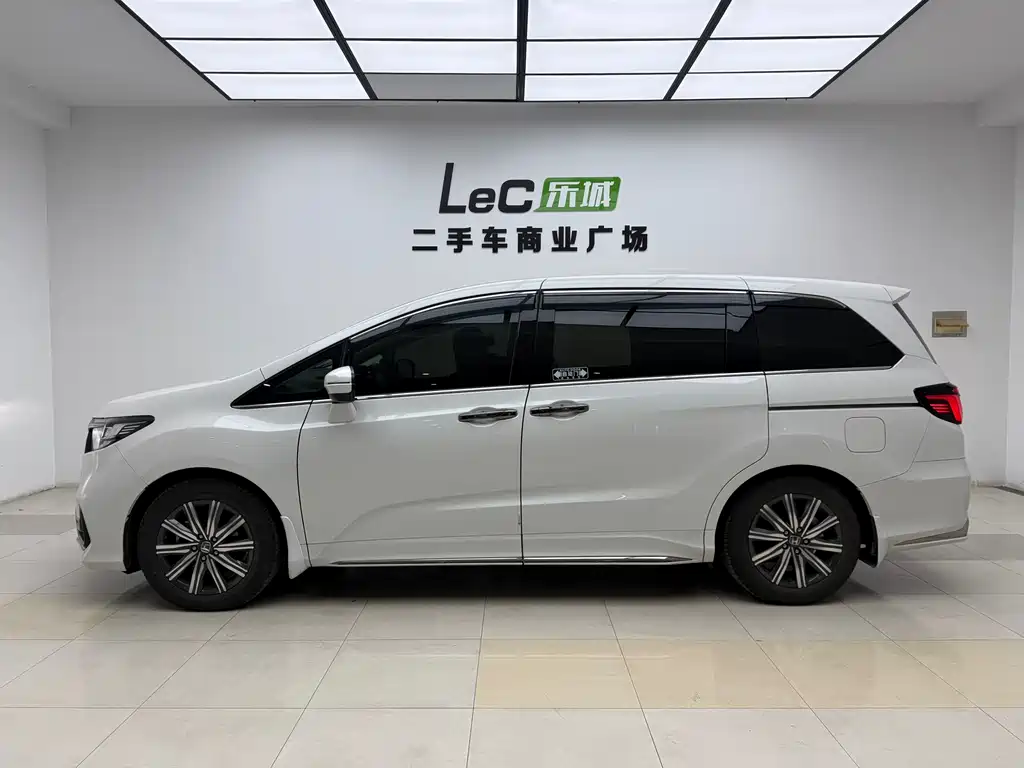 Honda Odyssey 2025 — фото 3