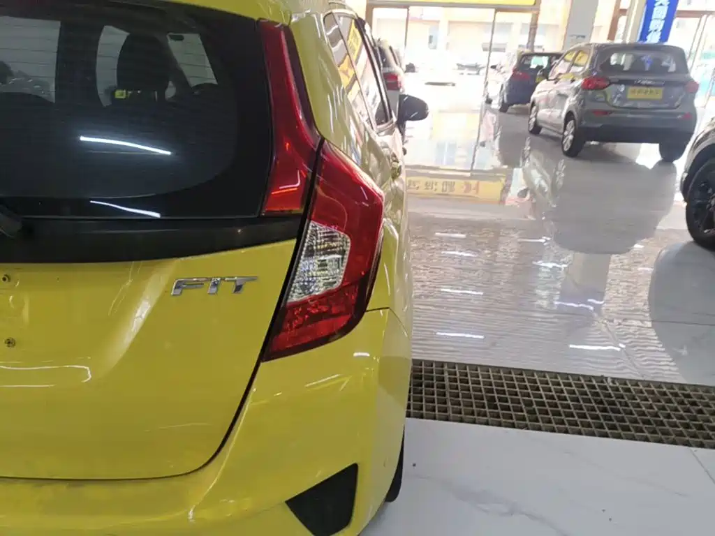 Honda Fit 2015 — фото 8