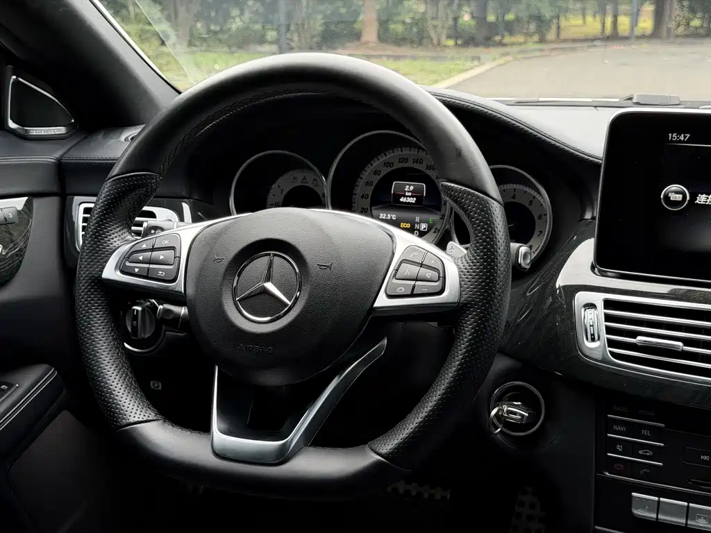 Mercedes-Benz CLS 2017 — фото 20
