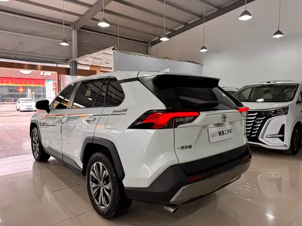 Toyota RAV4 2023