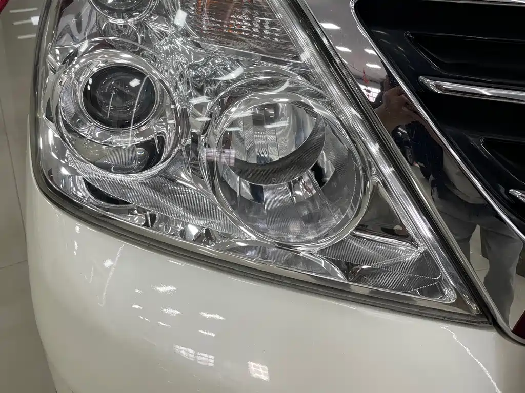 Nissan Patrol 2018 — фото 10