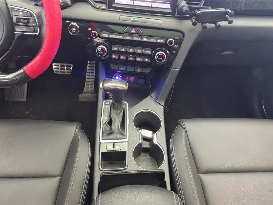 Kia KX5 2017 — фото 16