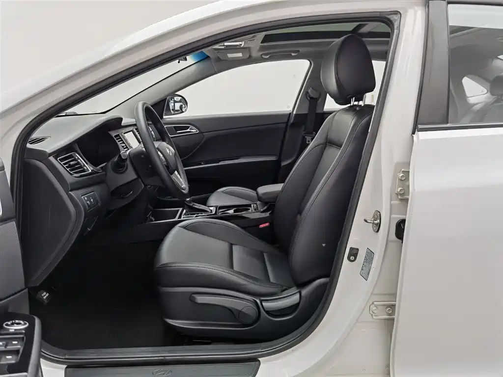 Hyundai Mistra 2017 — фото 10