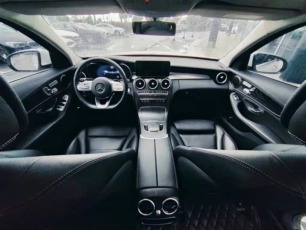Mercedes-Benz C-Class 2020 — фото 17