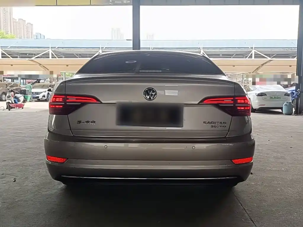 Volkswagen Sagitar 2020