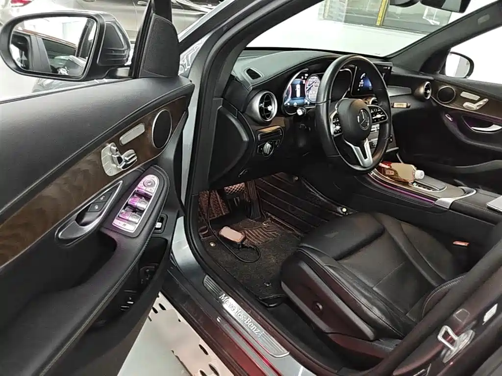 Mercedes-Benz GLC 2019 — фото 16