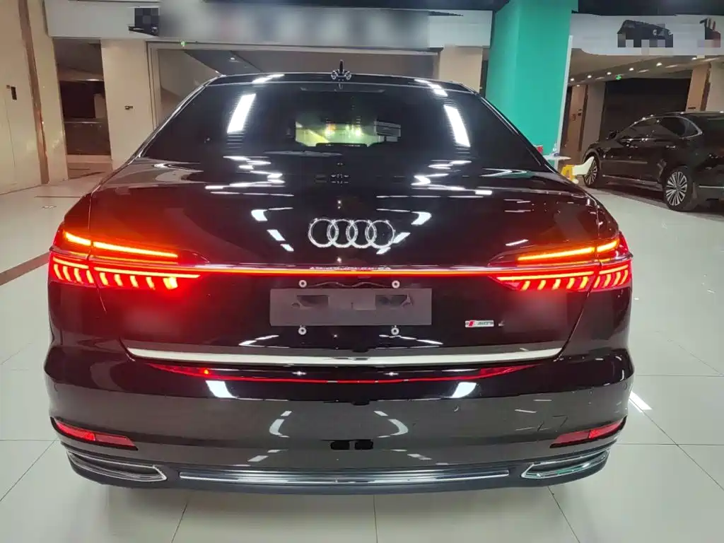 Audi A6L 2022