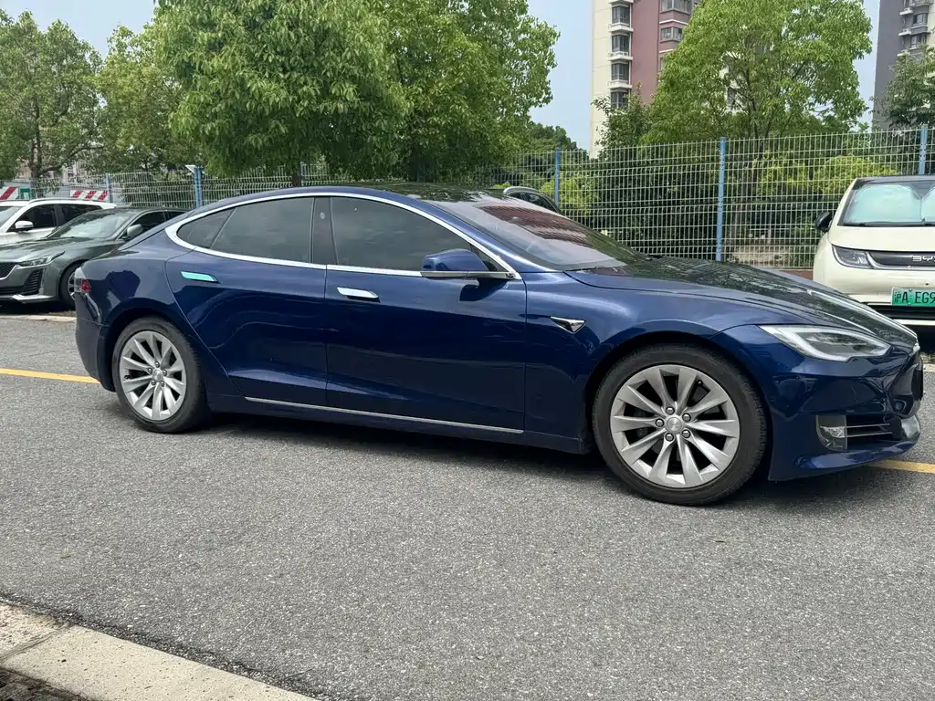 Tesla Model S 2018 — фото 5