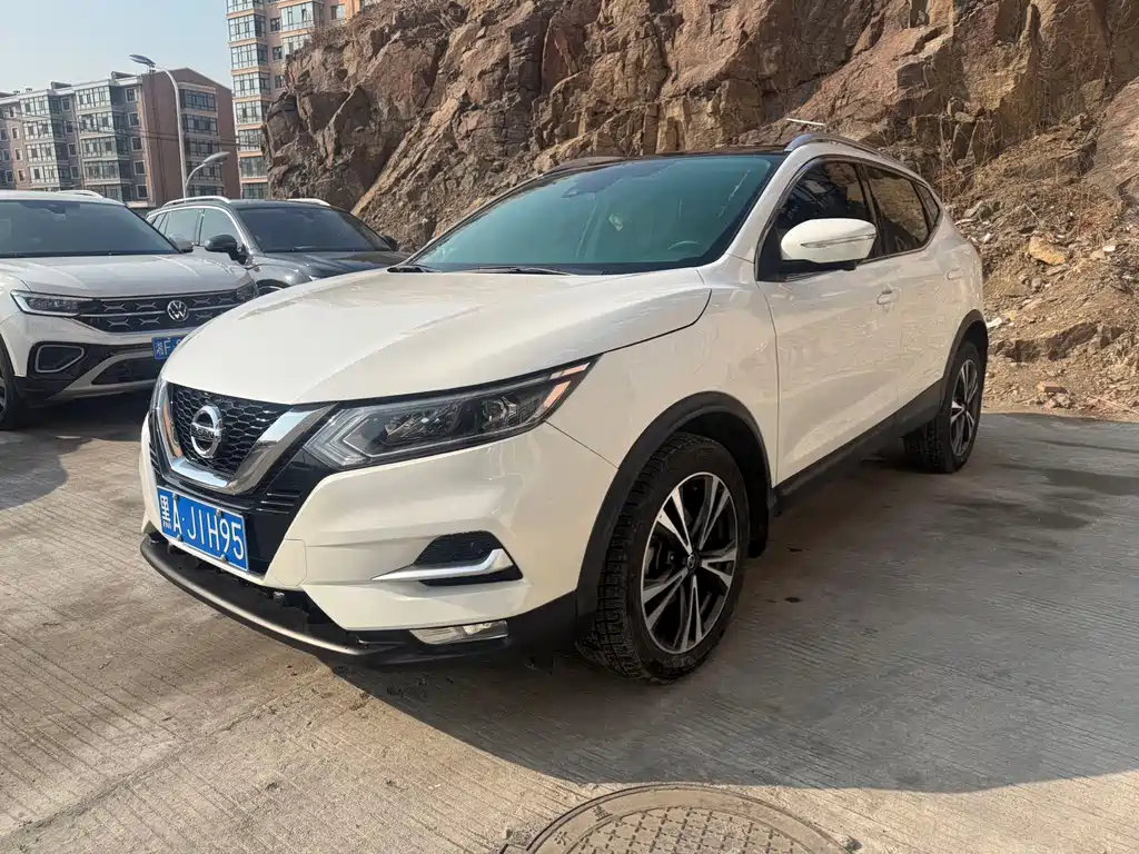 Nissan Qashqai 2021 — фото 1