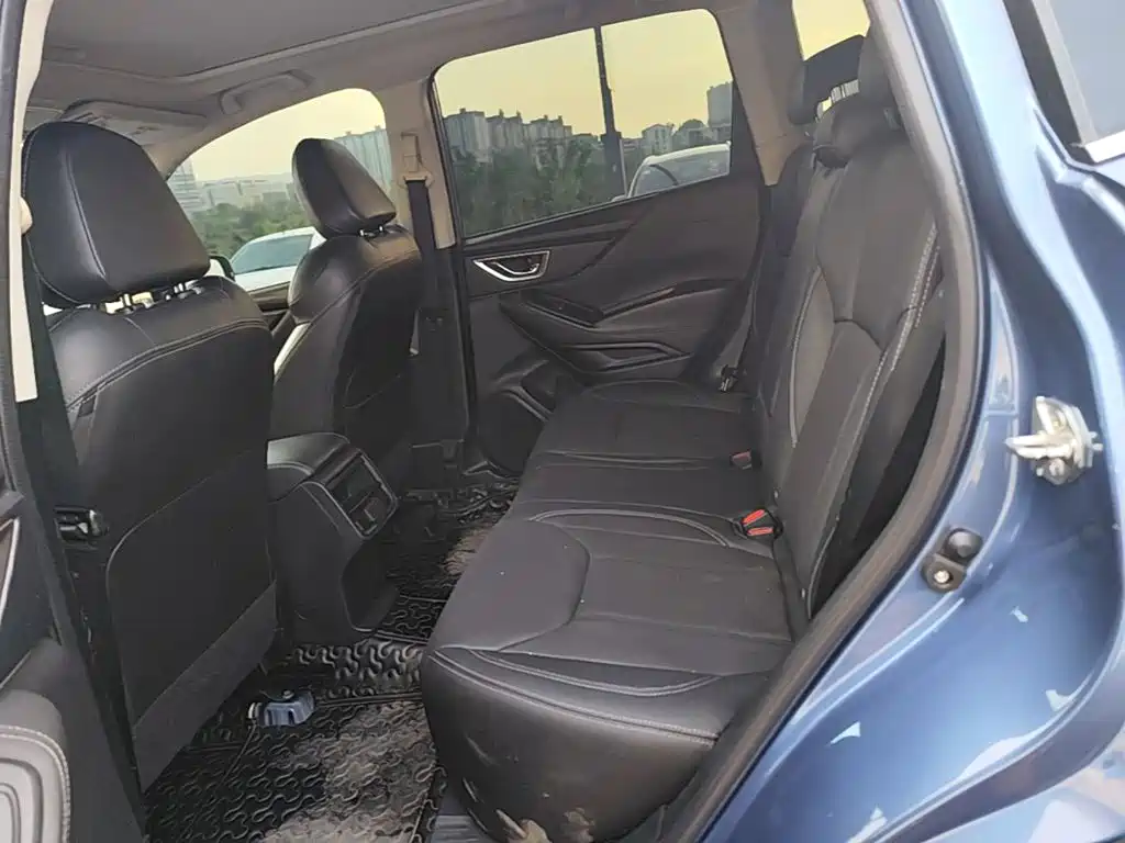 Subaru Forester 2018 — фото 17