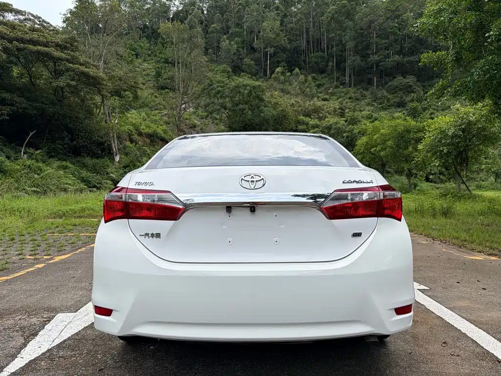 Toyota Corolla 2016 — фото 8