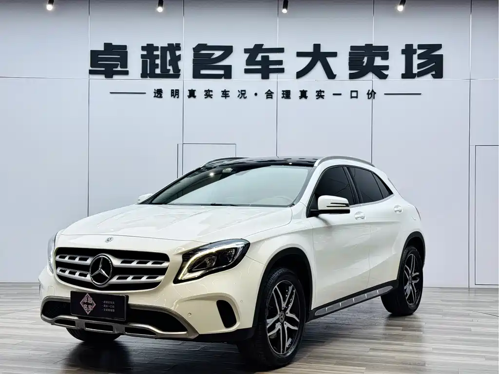 Mercedes-Benz GLA 2017 — фото 1