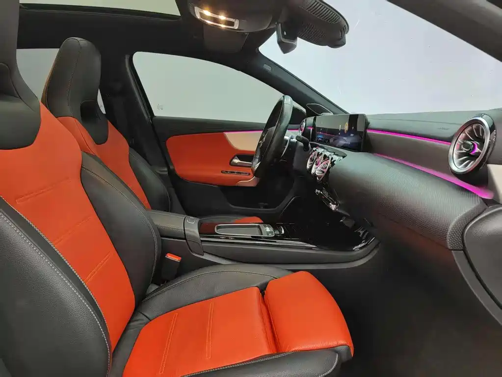 Mercedes-Benz A-Class AMG 2024 — фото 8