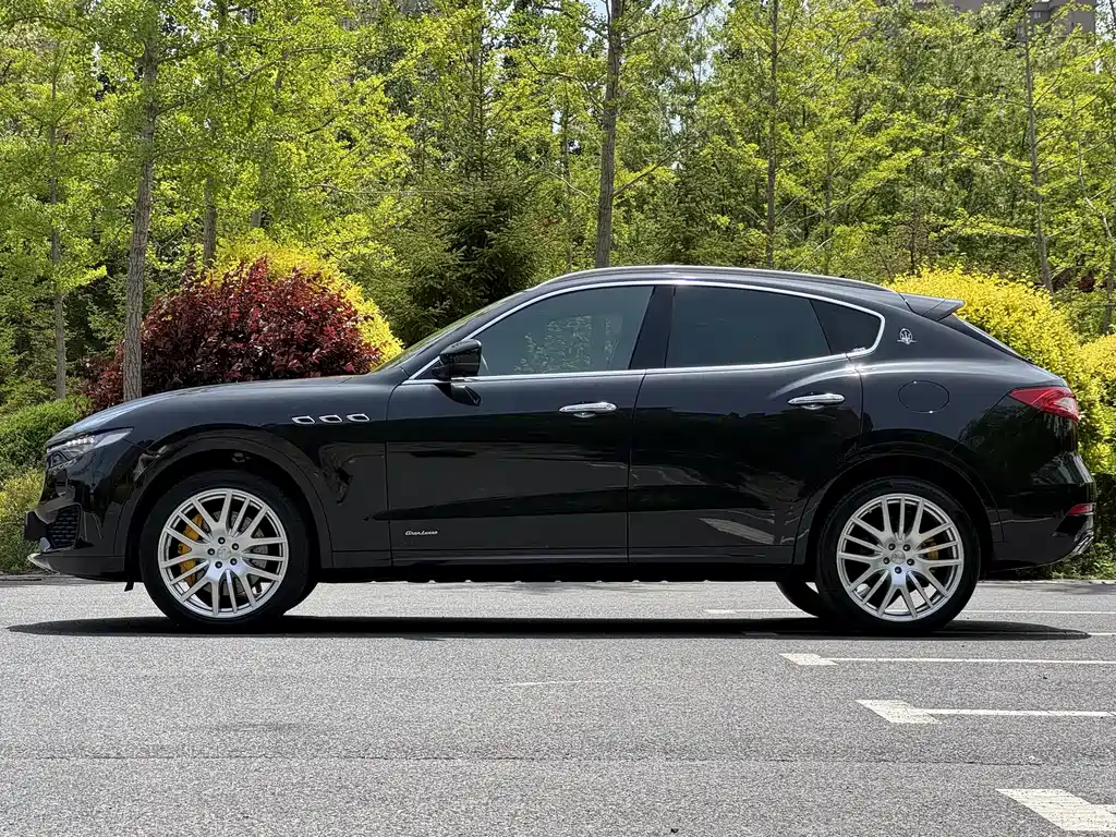 Maserati Levante 2018 — фото 6