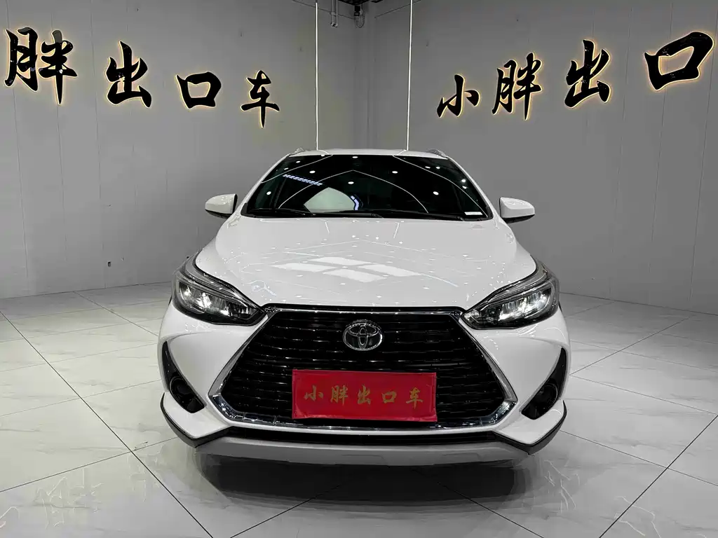 Toyota Yaris L 2023 — фото 2