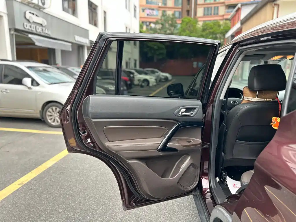 GAC Motor Trumpchi GS4 2018 — фото 13