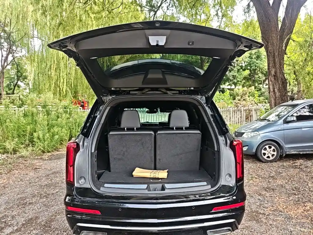 Cadillac XT6 2020 — фото 19