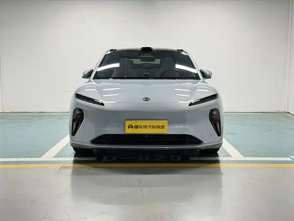 NIO ET5 2022