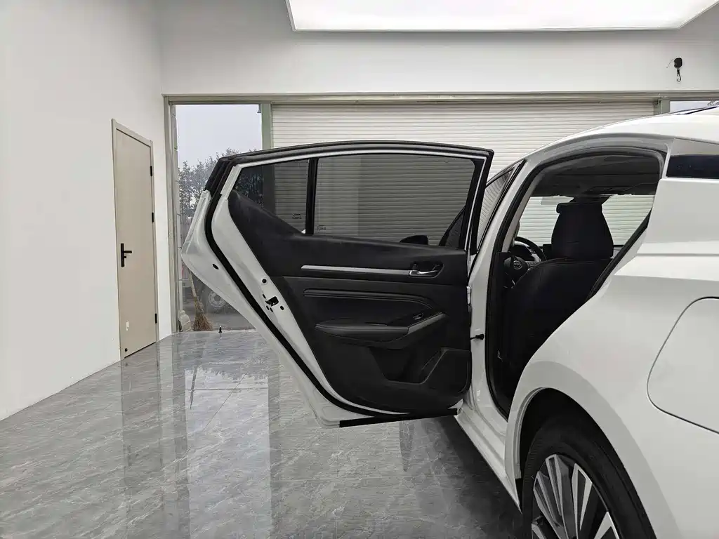 Nissan Teana 2023 — фото 10
