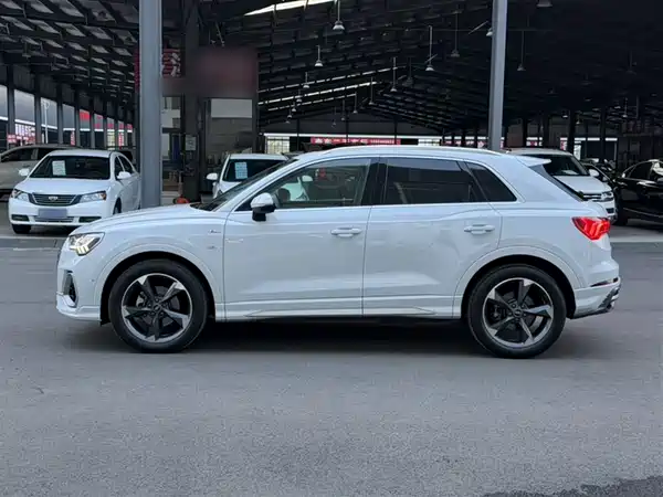 Audi Q3 2022