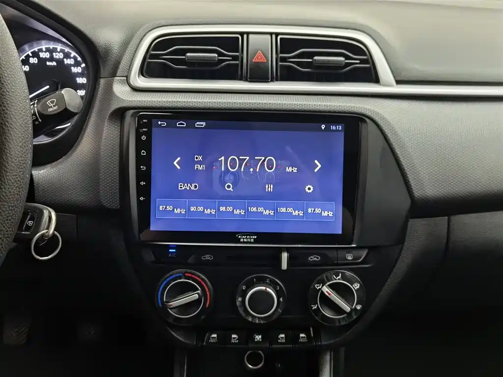 Hyundai Verna 2019 — фото 12