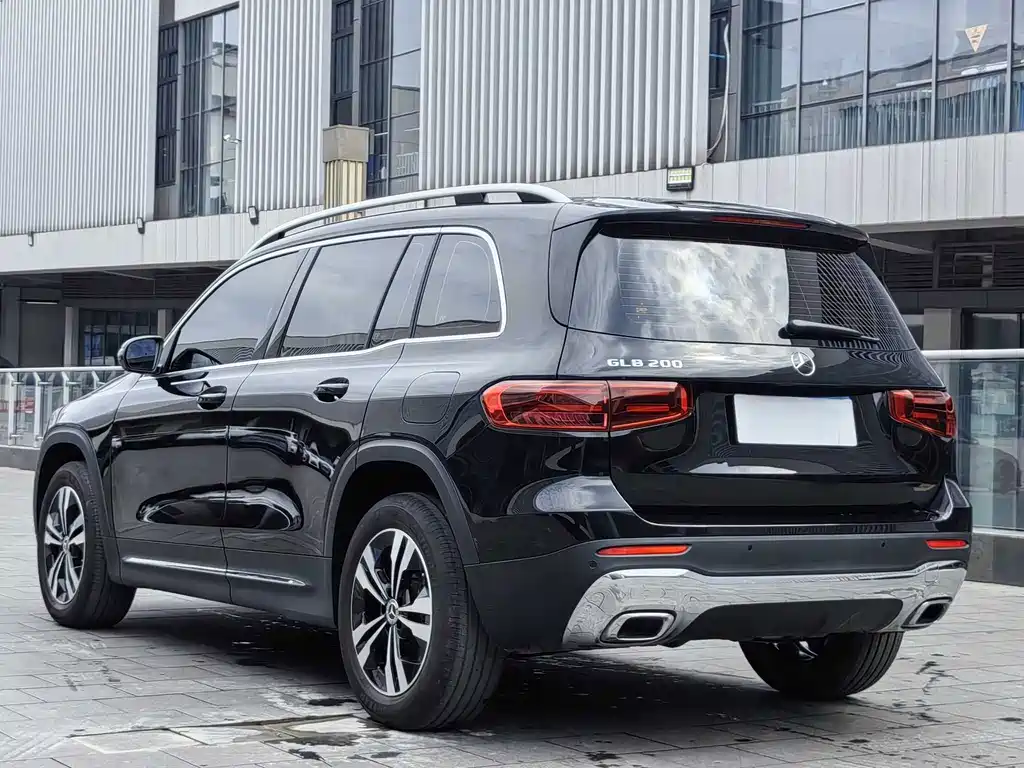 Mercedes-Benz GLB 2025 — фото 12