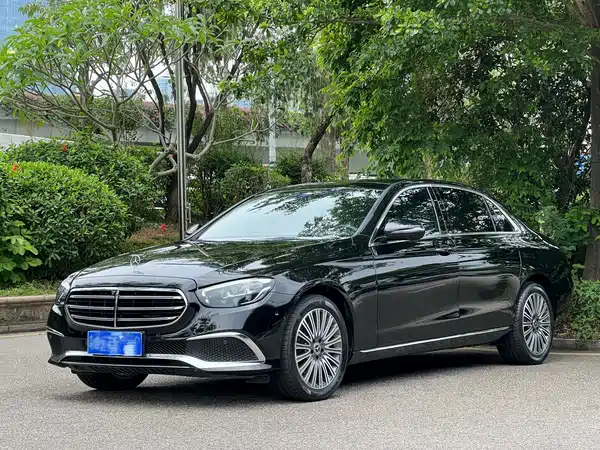 Mercedes-Benz E-Class 2022