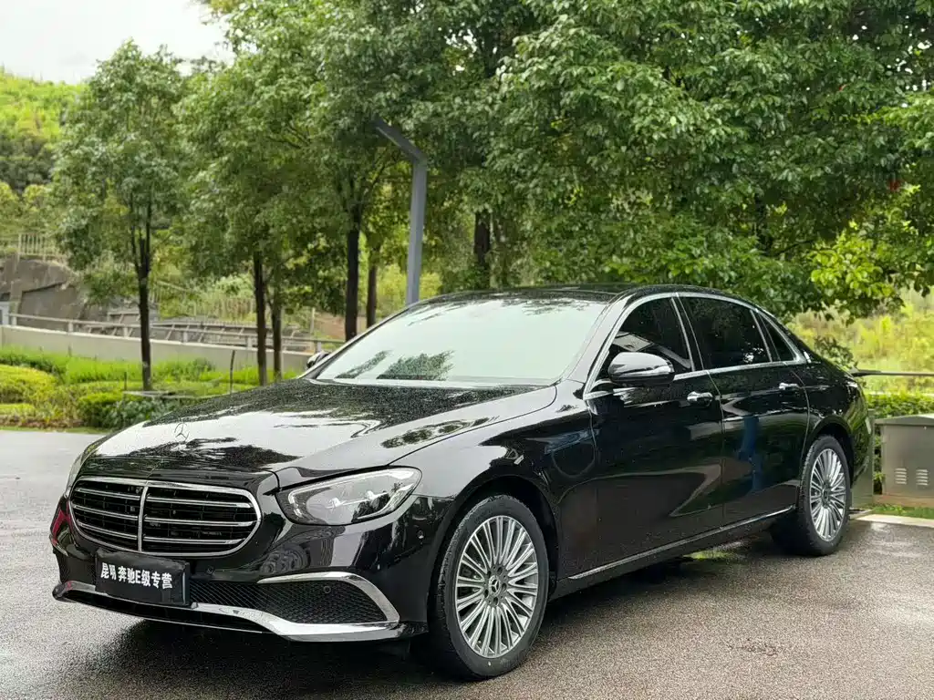 Mercedes-Benz E-Class 2023