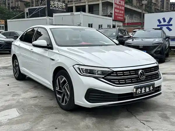 Volkswagen Sagitar 2023