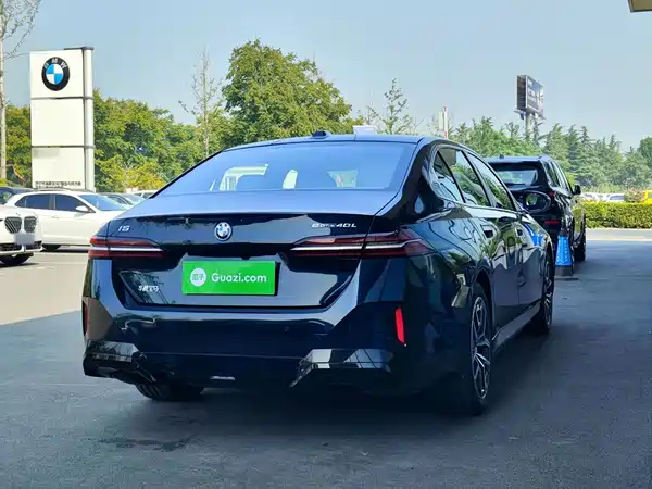 BMW i5 2025