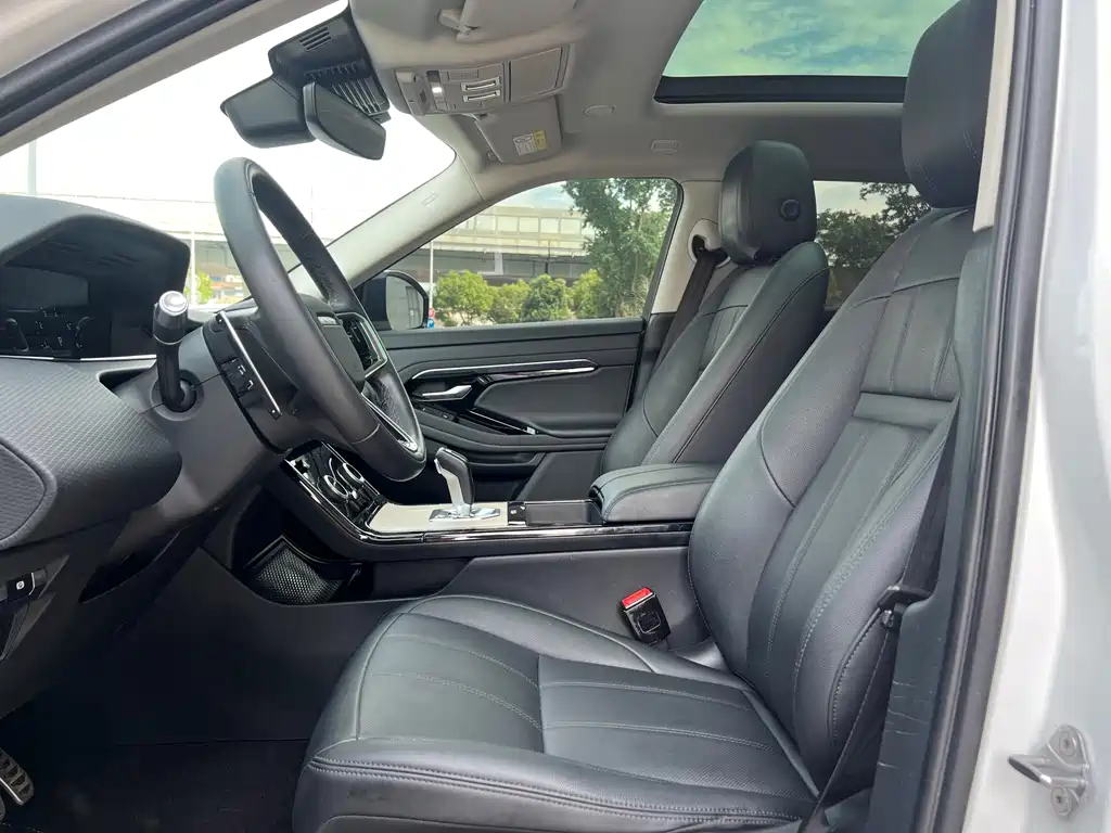 Land Rover Evoque 2022 — фото 13