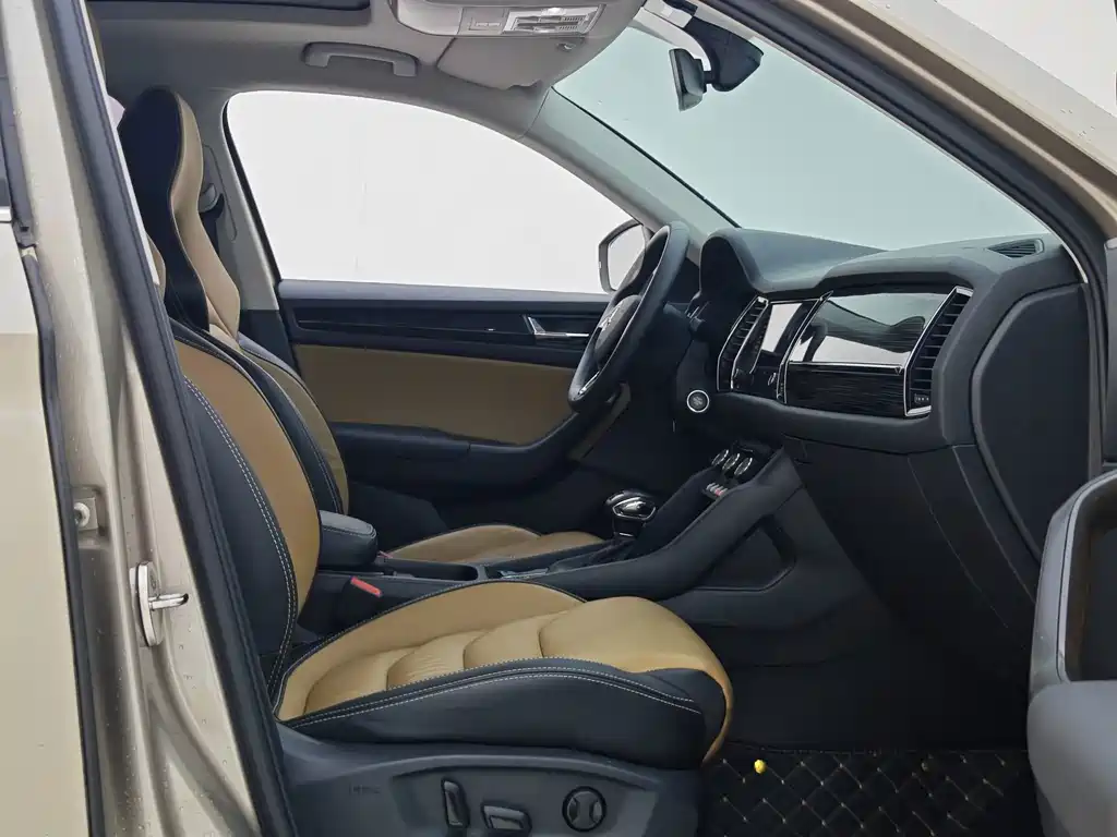 Skoda Kodiak GT 2019 — фото 10