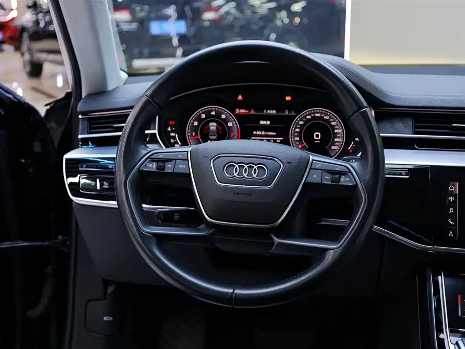 Audi A8 2020 — фото 25