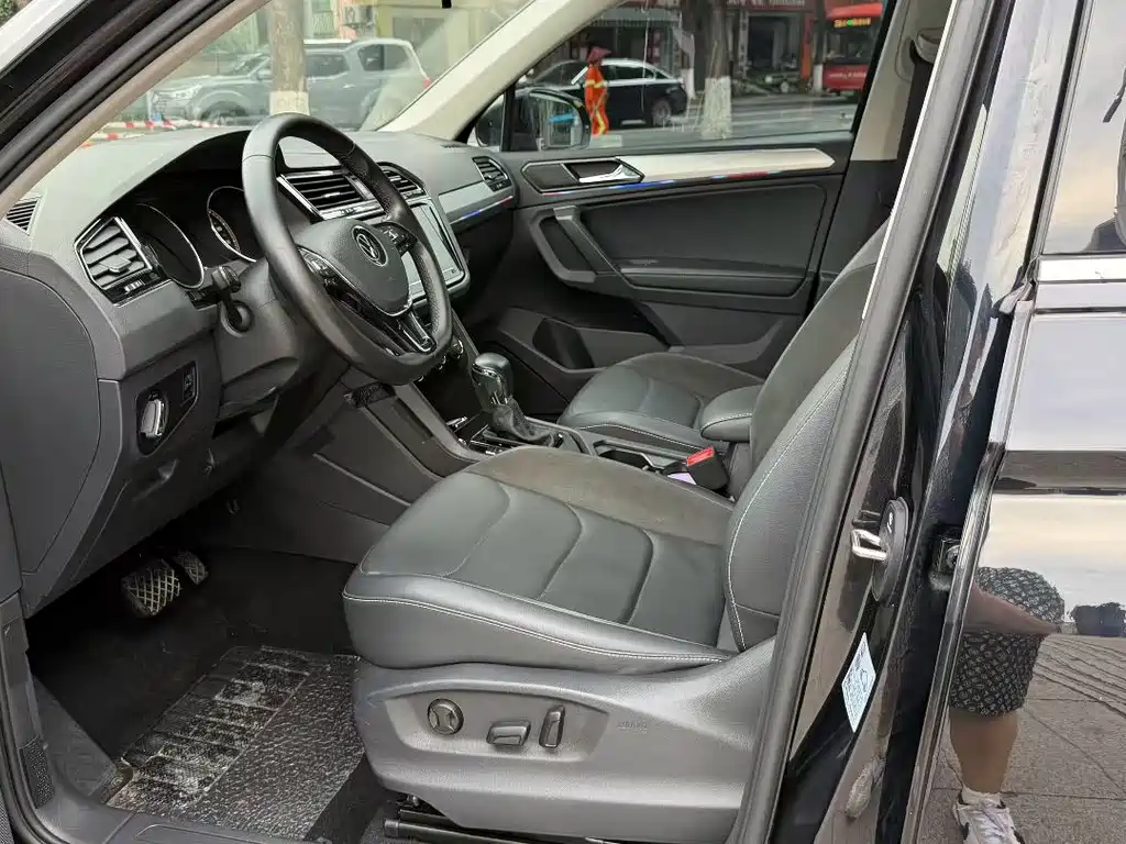 Volkswagen Tiguan L 2021