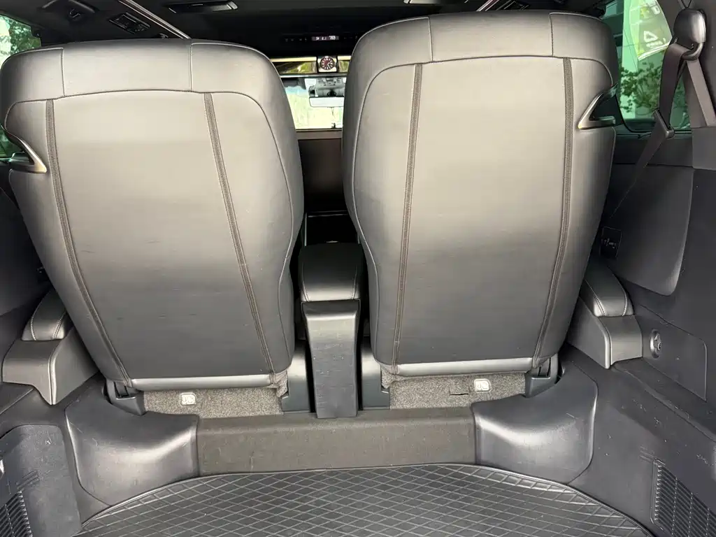 Lexus LM 2021 — фото 15
