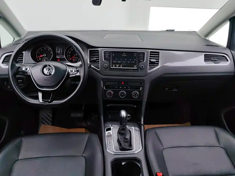 Volkswagen Golf Jialu 2017 — фото 12