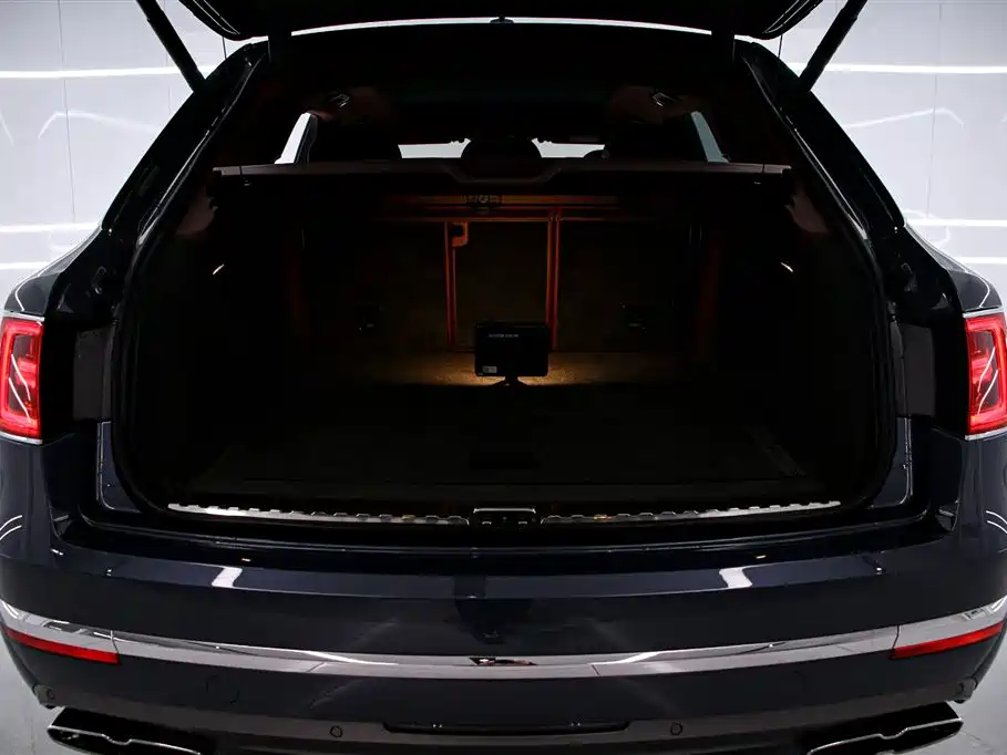 Bentley Bentayga 2019 — фото 15