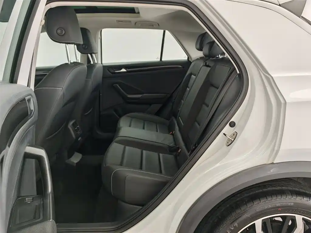 Volkswagen T-Roc 2020 — фото 15